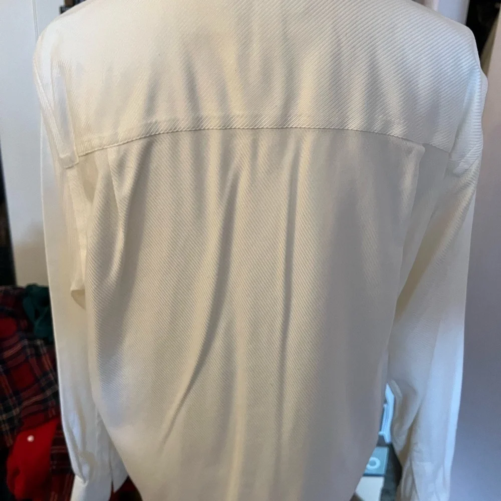 Talbots wrinkle resistant white shirt, 14. - Picture 7 of 9